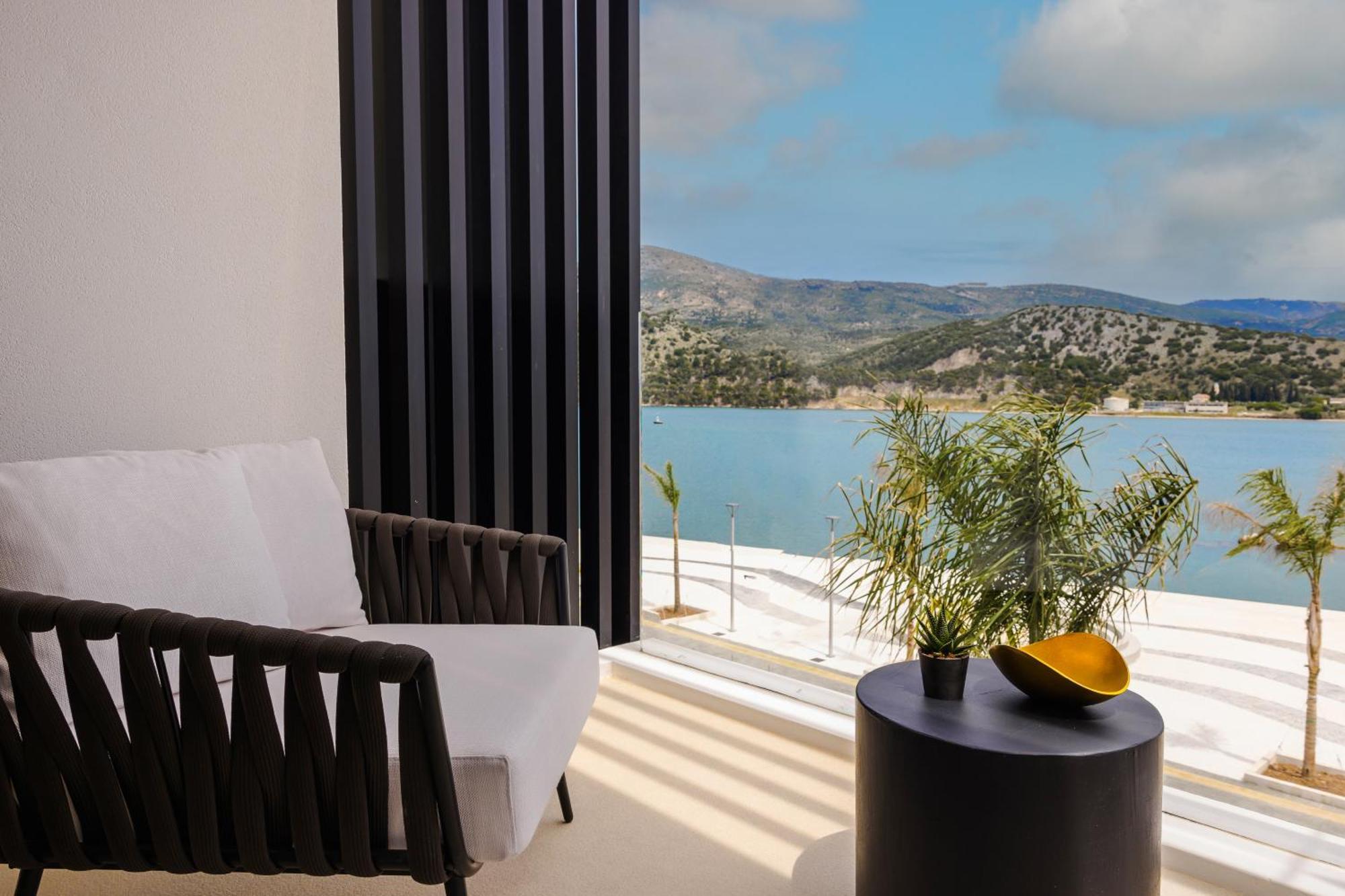 Casaly Hotel & Spa อาร์กอสโตลี ภายนอก รูปภาพ